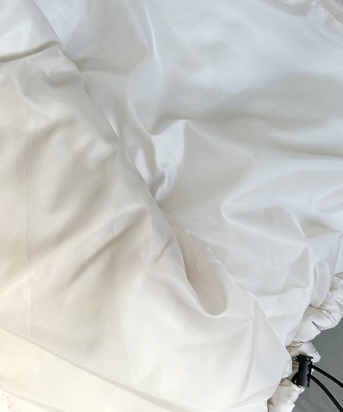 CRB（シーアールビー）の「ハイネック中綿ブルゾン（ブルゾン・レディース・アイボリー/ブラック・F）」の17枚目の写真