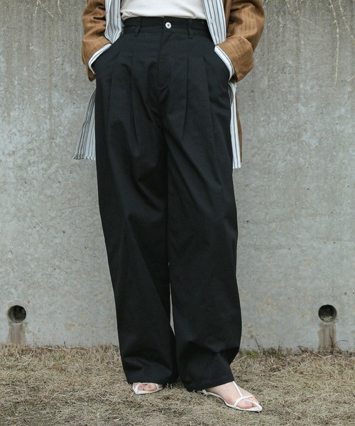 select MOCA（セレクトモカ）の「ハイウエストタックデニムパンツ（デニムパンツ・レディース・ブラック/インディゴブルー/ワンウォッシュ・MEDIUM/SMALL）」の2枚目の写真