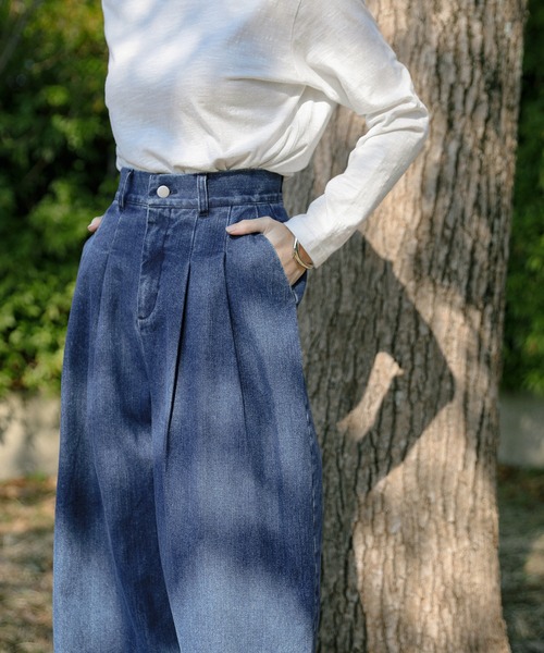 select MOCA（セレクトモカ）の「ハイウエストタックデニムパンツ