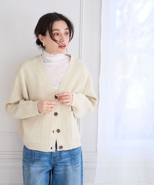 BAYFLOW(ベイフロー)の「スポンディッシュニットカーディガン(カーディガン/ボレロ・レディース・オフホワイト/イエロー/ブルー/チャコール・FREE)」の2枚目の写真