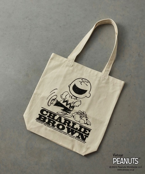 FRUIT OF THE LOOM（フルーツオブザルーム）の「PEANUTSトートバッグ / A4 / カジュアル / ロゴ / プリント / 大容量 / キャンバス / ピーナッツ（トートバッグ・メンズ・A/C/D/E/B・FREE）」の2枚目の写真