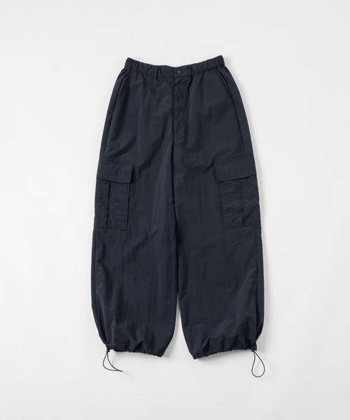 flaner（フラネ）の「Loose nylon cargo pants / ルーズナイロンカーゴパンツ（カーゴパンツ・レディース・ホワイト/ブラック/ネイビー・MEDIUM/SMALL/LARGE）」の17枚目の写真