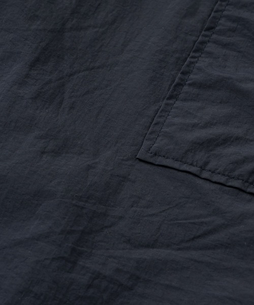 flaner（フラネ）の「Loose nylon cargo pants / ルーズナイロンカーゴパンツ（カーゴパンツ・レディース・ホワイト/ブラック/ネイビー・MEDIUM/SMALL/LARGE）」の19枚目の写真