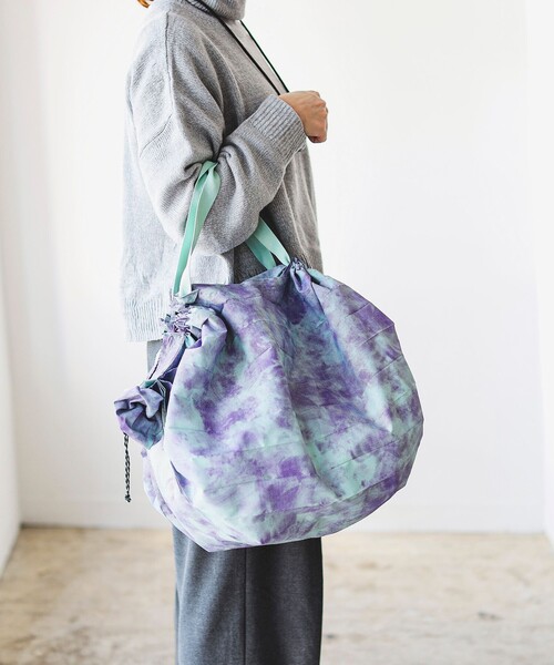 Shupatto(シュパット)の「Shupatto / パッカブル バッグ 27L(エコバッグ/サブバッグ・メンズ・ライトブラウン/パープル系その他5/ブルー系その他4/ブラック/ホワイト・ONE SIZE)」の8枚目の写真