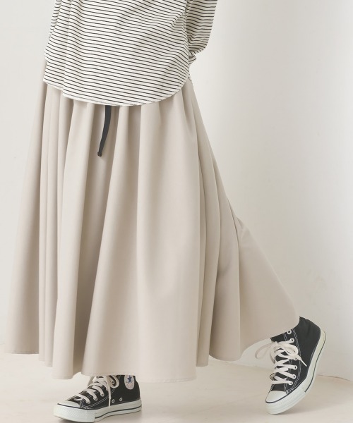 OMNES（オムネス）の「ウェビングベルトギャバタックスカート
