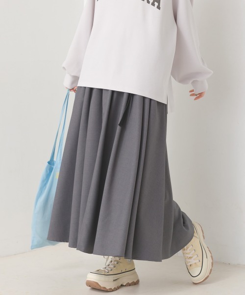 OMNES（オムネス）の「ウェビングベルトギャバタックスカート（スカート・レディース・チャコール/ベージュ/グレー/カーキ/ブラック/ライトグレー・FREE）」の20枚目の写真