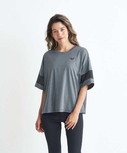 ROXY(ロキシー)の「SIMPLY CALM TEE/ロキシー速乾UVカット付きリラックスフィットドロップショルダーフィットカットソー(Tシャツ/カットソー・レディース・ピンク/ホワイト/グレー・LARGE/MEDIUM/SMALL)」の12枚目の写真