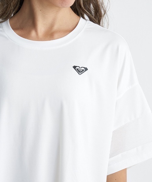 ROXY(ロキシー)の「SIMPLY CALM TEE/ロキシー速乾UVカット付きリラックスフィットドロップショルダーフィットカットソー(Tシャツ/カットソー・レディース・ピンク/ホワイト/グレー・LARGE/MEDIUM/SMALL)」の8枚目の写真