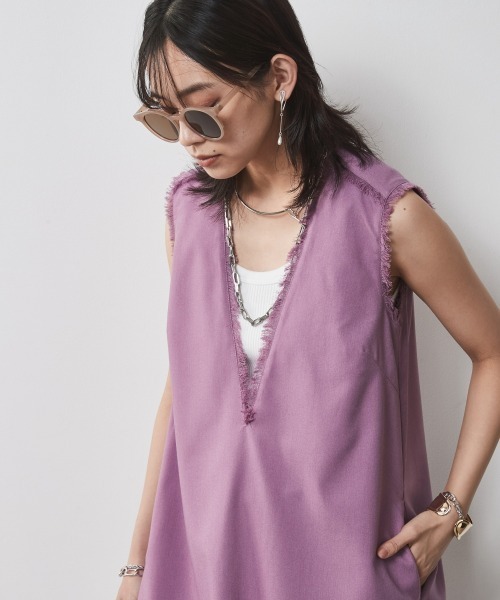 CHIC STYLE(シックスタイル)の「<大きいサイズ>深Vネックストレートロングワンピース シックスタイル(ワンピース・レディース・パープル系/ブラック・L/LL/3L/4L/5L)」の18枚目の写真