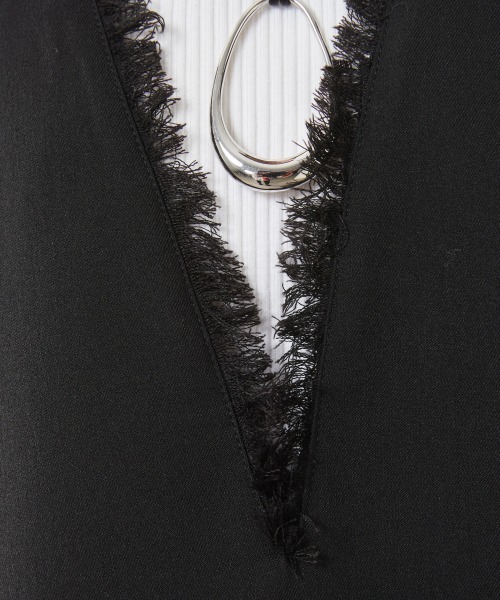 CHIC STYLE(シックスタイル)の「<大きいサイズ>深Vネックストレートロングワンピース シックスタイル(ワンピース・レディース・パープル系/ブラック・L/LL/3L/4L/5L)」の10枚目の写真