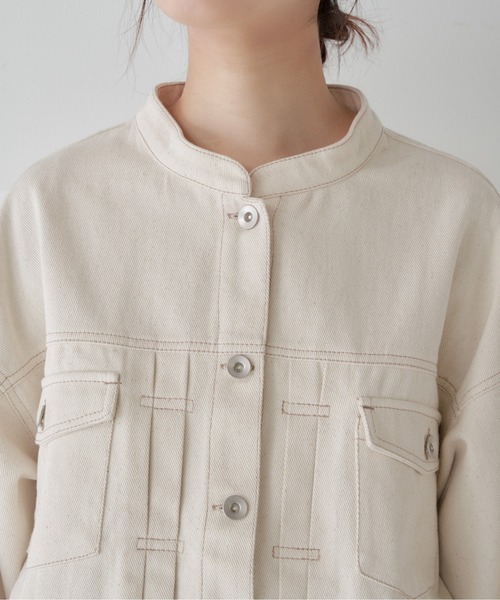 natural couture（ナチュラルクチュール）の「ピンタックデザインバンドカラーGジャン（デニムジャケット・レディース・アイボリー/インディゴブルー/ブルー・FREE）」の10枚目の写真