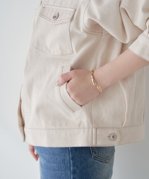 natural couture（ナチュラルクチュール）の「ピンタックデザインバンドカラーGジャン（デニムジャケット・レディース・アイボリー/インディゴブルー/ブルー・FREE）」の8枚目の写真