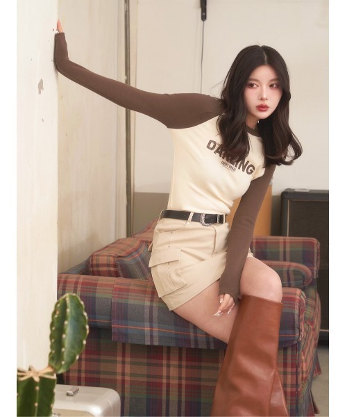 Darich（ダーリッチ）の「ラグランスリーブグラフィックロングTシャツ（Tシャツ/カットソー・レディース・ブラック/ブラウン・FREE）」の5枚目の写真
