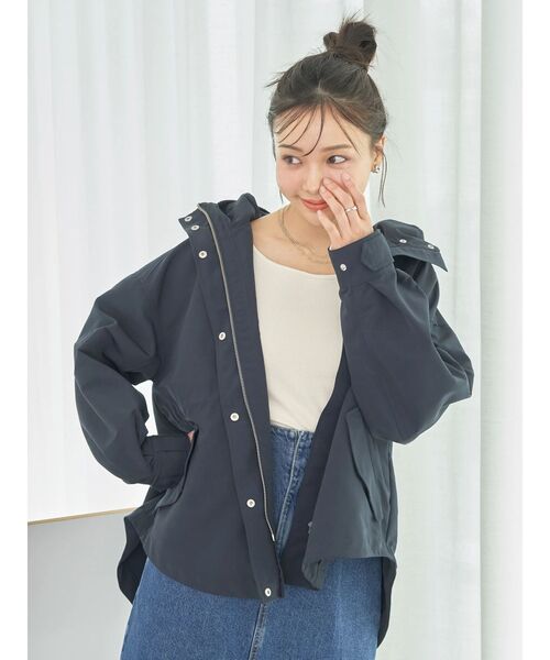 earth music&ecology(アースミュージックアンドエコロジー)の「マウンテンパーカー(マウンテンパーカー・レディース・ホワイト系その他2/カーキ/ネイビー/ベージュ・FREE)」の9枚目の写真