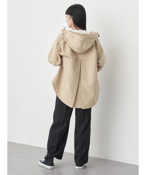 earth music&ecology(アースミュージックアンドエコロジー)の「マウンテンパーカー(マウンテンパーカー・レディース・ホワイト系その他2/カーキ/ネイビー/ベージュ・FREE)」の18枚目の写真