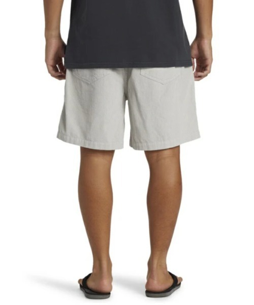 Quiksilver（クイックシルバー）の「TAXER CORD/クイックシルバーコーデュロイウエストゴムショートパンツ（その他パンツ・メンズ・ベージュ/ブラック/ブラック系その他/ブルー/グレー・X-LARGE/LARGE/MEDIUM/SMALL）」の13枚目の写真