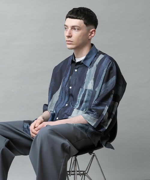 SLICK アブストラクトプリントドルマンスリーブ　シャツ　完売品 SLICK（スリック）の「アブストラクトプリントドルマンスリーブシャツ