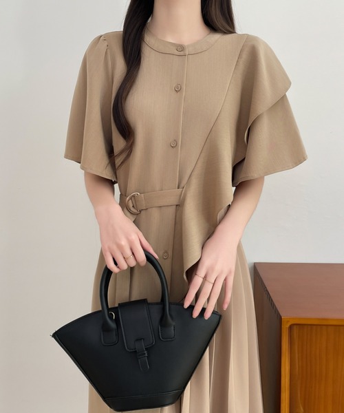 ECLIN(エクラン)の「アシメフリル異素材プリーツ切替シャツワンピース(ワンピース・レディース・ブルー/チャコールグレー/ベージュ・L/M)」の22枚目の写真