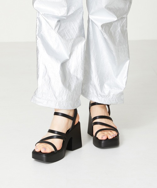 ORiental TRaffic（オリエンタルトラフィック）の「ナローストラップ厚底サンダル/41212（サンダル・レディース・ブラック/ホワイト/ブルー・M/LL/L/SS/S/3L）」の12枚目の写真