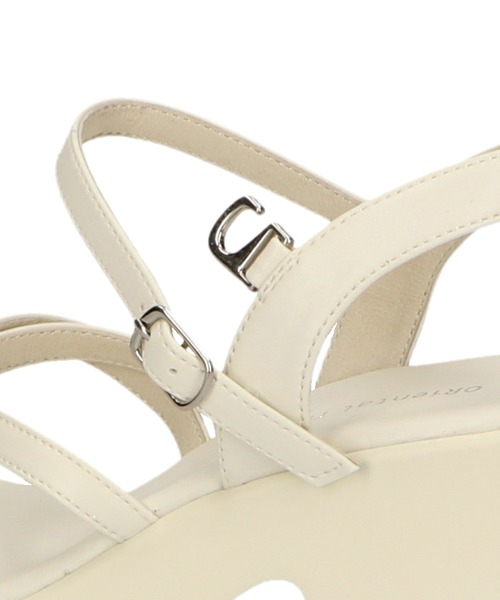 ORiental TRaffic（オリエンタルトラフィック）の「ナローストラップ厚底サンダル/41212（サンダル・レディース・ブラック/ホワイト/ブルー・M/LL/L/SS/S/3L）」の15枚目の写真