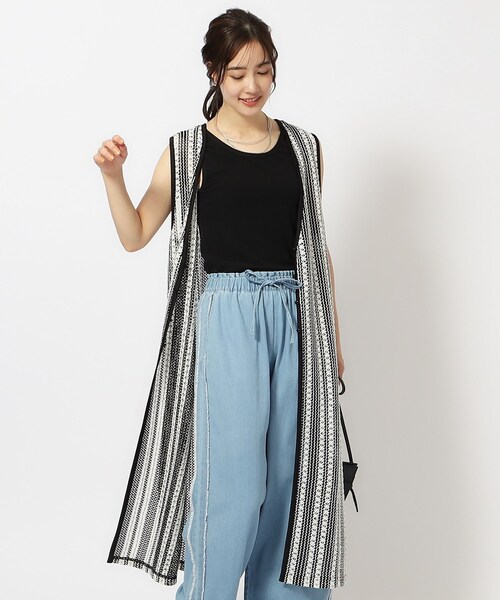 Cutie Blonde（キューティーブロンド）の「◆羽織るだけでこなれる バイカラーレース ロングジレ（ベスト・レディース・ネイビー系2/キャメル/ブラック系2・00）」の2枚目の写真