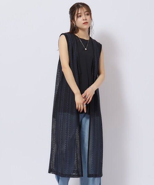 Cutie Blonde（キューティーブロンド）の「◆羽織るだけでこなれる バイカラーレース ロングジレ（ベスト・レディース・ネイビー系2/キャメル/ブラック系2・00）」の3枚目の写真
