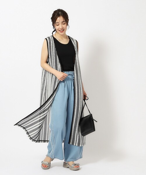 Cutie Blonde（キューティーブロンド）の「◆羽織るだけでこなれる バイカラーレース ロングジレ（ベスト・レディース・ネイビー系2/キャメル/ブラック系2・00）」の7枚目の写真