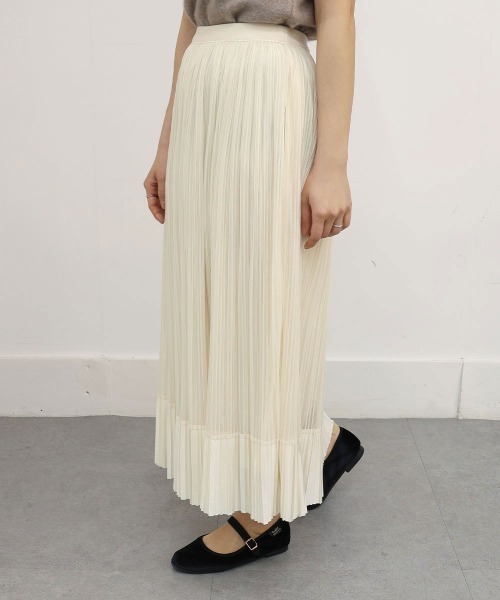 CEMONEMO（セモネモ）の「チュール サテン プリーツ スカート（スカート・レディース・アイボリー/ブラック・FREE）」の13枚目の写真
