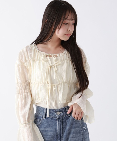 repipi armario（レピピ アルマリオ）の「リボンシャーリングブラウス（シャツ/ブラウス・キッズ・ブルー/イエロー/アイボリー・SMALL/LARGE/MEDIUM）」の2枚目の写真