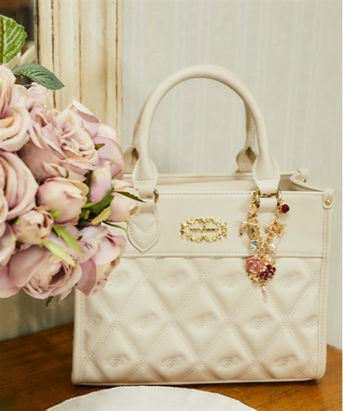 axes femme（アクシーズファム）の「薔薇モチーフキルトバッグ