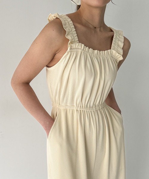 JUNOAH(ジュノア)の「肩フリルリブオールインワン(つなぎ/オールインワン・レディース・ブラック/アイボリー/チャコール・MEDIUM/LARGE/X-LARGE)」の14枚目の写真