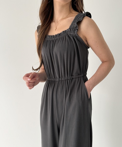 JUNOAH(ジュノア)の「肩フリルリブオールインワン(つなぎ/オールインワン・レディース・ブラック/アイボリー/チャコール・MEDIUM/LARGE/X-LARGE)」の19枚目の写真