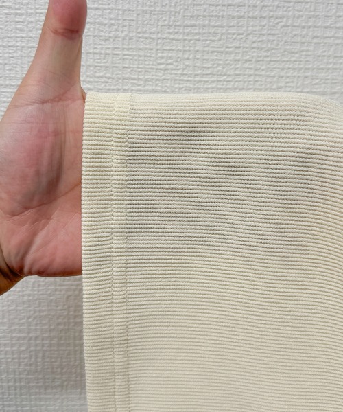 JUNOAH(ジュノア)の「肩フリルリブオールインワン(つなぎ/オールインワン・レディース・ブラック/アイボリー/チャコール・MEDIUM/LARGE/X-LARGE)」の7枚目の写真