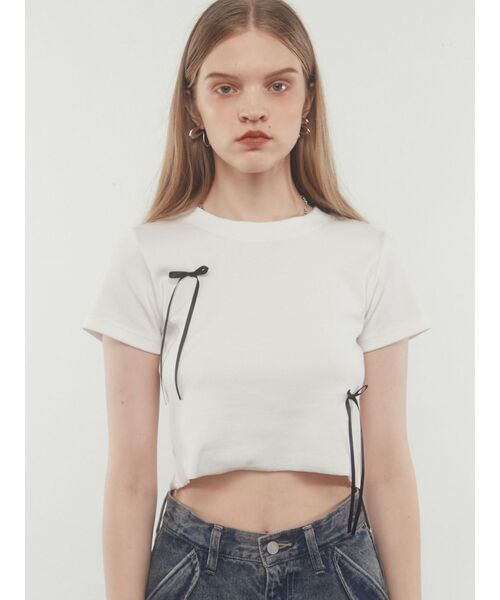 EMODA（エモダ）の「ポイントリボンTシャツ（Tシャツ/カットソー・レディース・ホワイト/ブラック/ブルー/グリーン/グレー・FREE）」の6枚目の写真