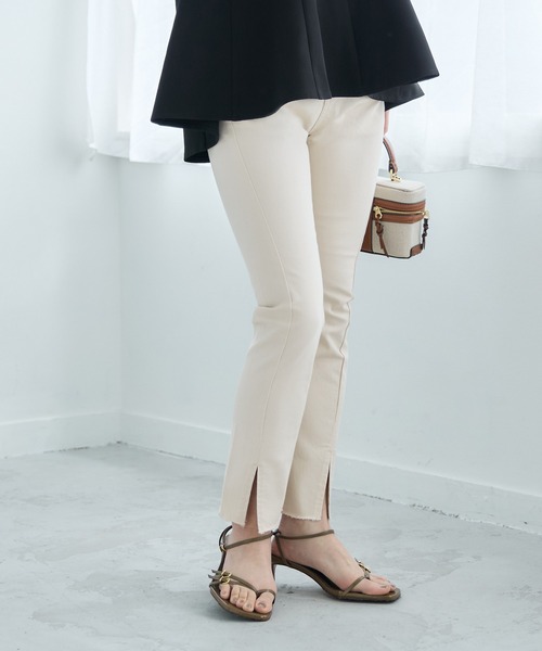 coca（coca）（コカ）の「【WEB限定セール】ストレッチ裾スリットデニム（デニムパンツ・レディース・インディゴブルー/ライトベージュ・L/M/S）」の14枚目の写真