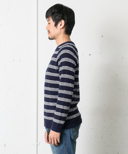 URBAN RESEARCH DOORS MENS（アーバンリサーチ ドアーズ メンズ）の「DOORS ブークレボーダーC/Nニット（ニット/セーター・メンズ・オフホワイト/ネイビー・38/40）」の3枚目の写真