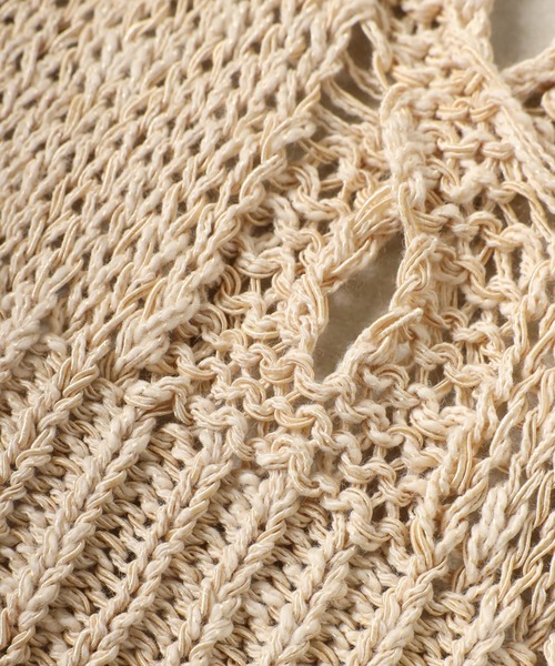 MINERTE（ミネルテ）の「【MINERTE】hole knit vest / 穴あきVネックニットベスト（ベスト・レディース・ブラウン/アイボリー/ブラック・FREE）」の7枚目の写真