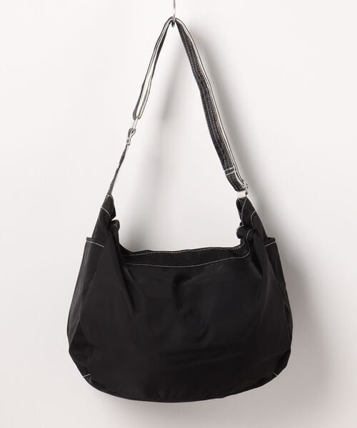 JUGLANS(ユグランス)の「【SPALDING】COLLEGE SHOULDER BAG / スポルディング 底面ロゴプリント ショルダーバッグ(ショルダーバッグ・メンズ・ブラック/ネイビー/ワイン・FREE)」の4枚目の写真