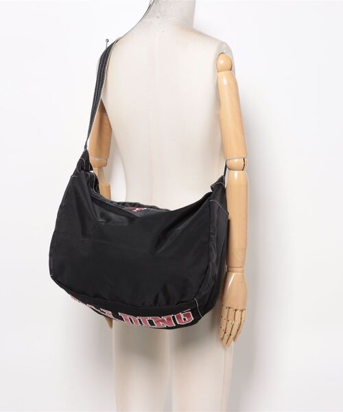 JUGLANS(ユグランス)の「【SPALDING】COLLEGE SHOULDER BAG / スポルディング 底面ロゴプリント ショルダーバッグ(ショルダーバッグ・メンズ・ブラック/ネイビー/ワイン・FREE)」の7枚目の写真
