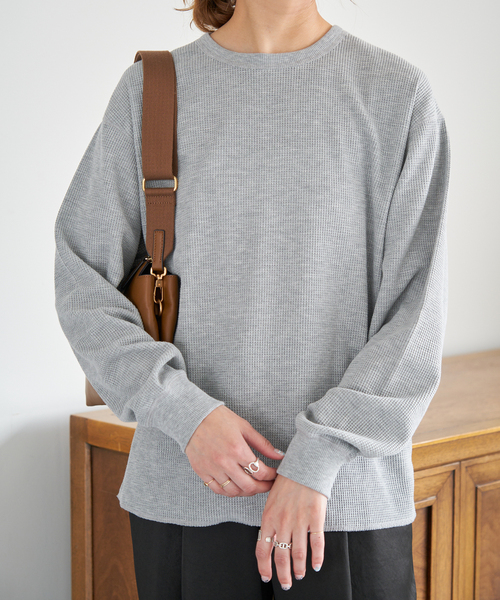 Spick & Span(スピックアンドスパン)の「LOT/SMPL-010 REGULAR LS(Tシャツ/カットソー・レディース・ホワイト/チャコールグレー/ライトグレー・FREE)」の3枚目の写真