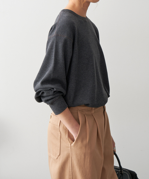 Spick & Span(スピックアンドスパン)の「LOT/SMPL-010 REGULAR LS(Tシャツ/カットソー・レディース・ホワイト/チャコールグレー/ライトグレー・FREE)」の8枚目の写真