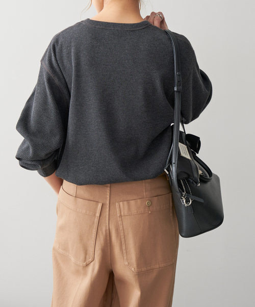 Spick & Span(スピックアンドスパン)の「LOT/SMPL-010 REGULAR LS(Tシャツ/カットソー・レディース・ホワイト/チャコールグレー/ライトグレー・FREE)」の9枚目の写真