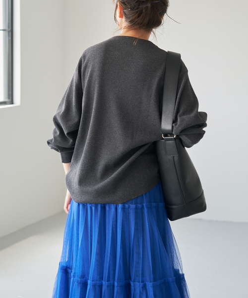 Spick & Span(スピックアンドスパン)の「LOT/SMPL-010 REGULAR LS(Tシャツ/カットソー・レディース・ホワイト/チャコールグレー/ライトグレー・FREE)」の14枚目の写真