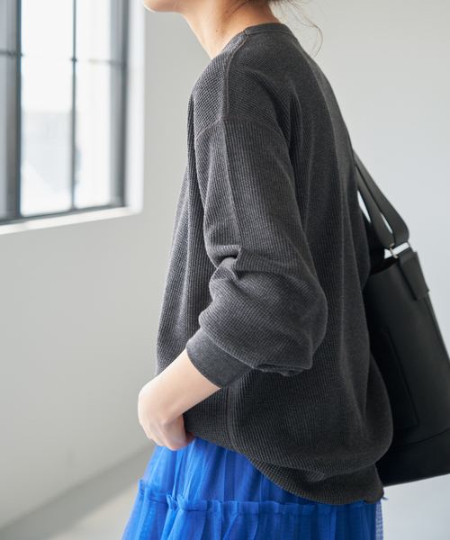 Spick & Span(スピックアンドスパン)の「LOT/SMPL-010 REGULAR LS(Tシャツ/カットソー・レディース・ホワイト/チャコールグレー/ライトグレー・FREE)」の15枚目の写真