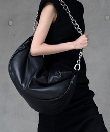 JNBY | Padded Chain Shoulder Big Bag / ショルダーバッグ(ショルダーバッグ)