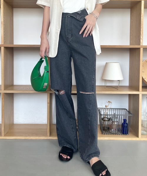 Rejoule(リジュール)の「ウエスト折り返しダメージデニムパンツ(デニムパンツ・レディース・ライトブルー/ブラック・S/M)」の1枚目の写真
