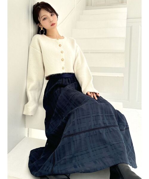 RESEXXY（リゼクシー）の「ゴールドボタンニットカーディガン（カーディガン/ボレロ・レディース・チャコールグレー/ホワイト/レッド・FREE）」の21枚目の写真