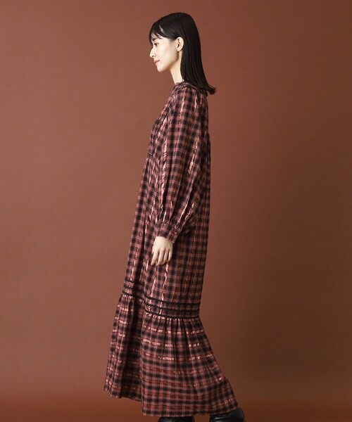 sara mallika（サラ マリカ）の「SARA MALLIKA（サラマリカ）Cotton Check Shirring Long Dress（ワンピース・レディース・ブラウン系・00）」の6枚目の写真