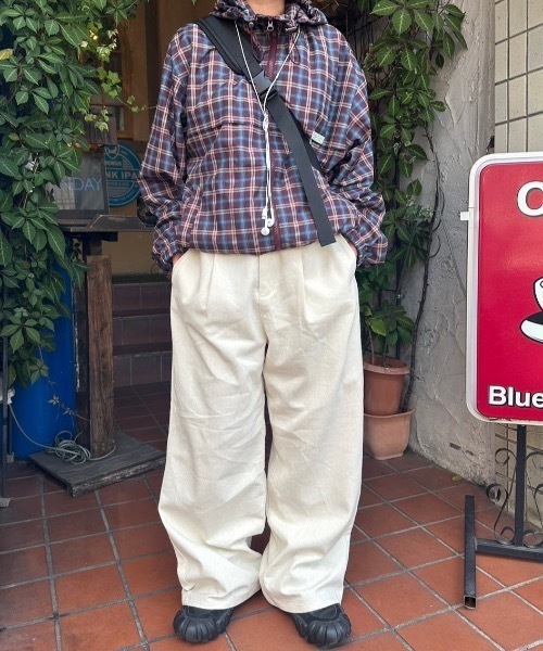 nemne store(ネンネストア)の「【keel】ツイルタックバギーパンツ(その他パンツ・レディース・ブラウン/オフホワイト・MEDIUM/SMALL)」の21枚目の写真