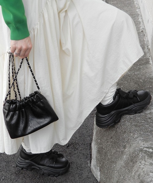 minia(ミニア)の「チェーンミニショルダー(ショルダーバッグ・レディース・ブラック/アイボリー/シルバー・FREE)」の6枚目の写真